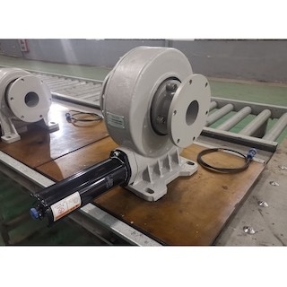 C4 C5 Corrosion Resistant Vertical Slewing Drive For Solar Tracking System 60kNm Holding Torque